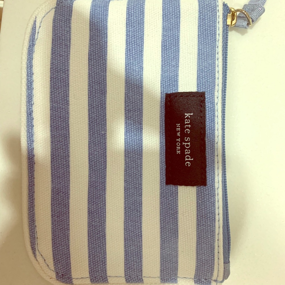 NWOT Small Kate Spade pouch
